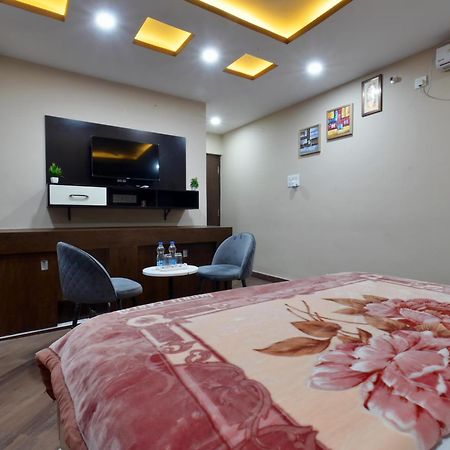 Hotel Lilac Doors Patna  Exterior photo